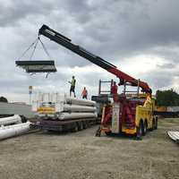 Lkw von Kfz Labi beim Beladen von Lkw